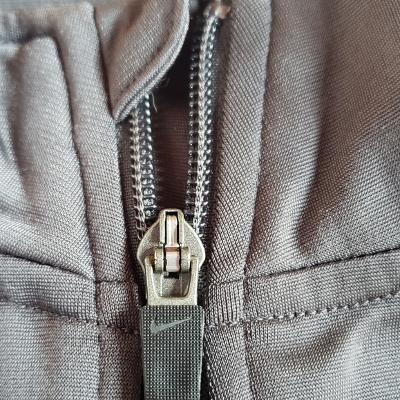 Nike Track Jacket Boys Youth XL Gray Full Zip Long Sleeve Mock Neck Swoosh Logo - Picture 3 of 6